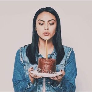 Meet your Posher, Karina